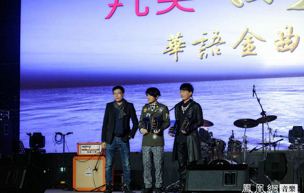 2014年1月，“回归心灵-华语金曲奖2013”于广州海心沙亚运公园圆满举行，群星闪耀，璀璨生辉，2万名观众在此欣赏了一场声光电与自然景观融为一体完美视听盛宴。继去年的“音乐新纪元“之后，本次盛典以“回归心灵”为主题，茫茫大海升起的金色心轮，预示人类迎来心灵的回归，寄望华语音乐产业走出低谷、再造辉煌。