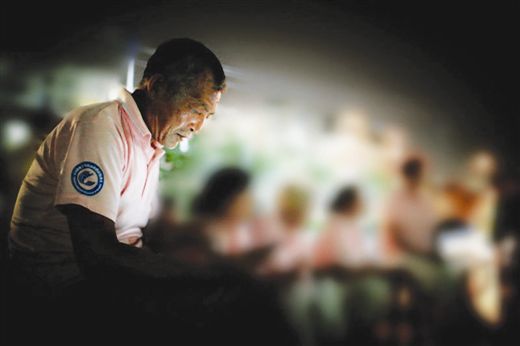 “社区达人”樊国金： 做实实在在热心人(组图)