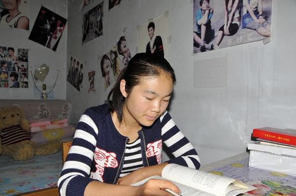 “寒门准大学生”樊丽（新华社中国网事推荐）