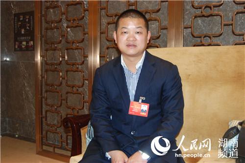 湖南省人大代表樊富强：启动环洞庭湖公路建设 助推湖区经济发展