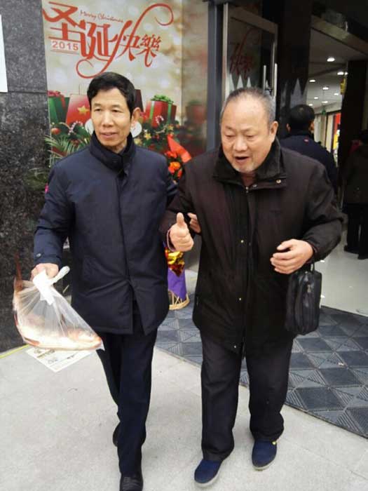 黄商集团董事长樊汉明的“爱心小举”获点赞